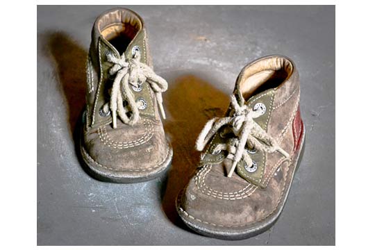 Des chaussures d'occasion pour bébé 