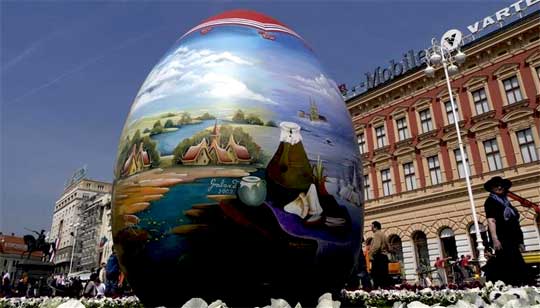 Oeuf de Pâques Géant à Zagreb