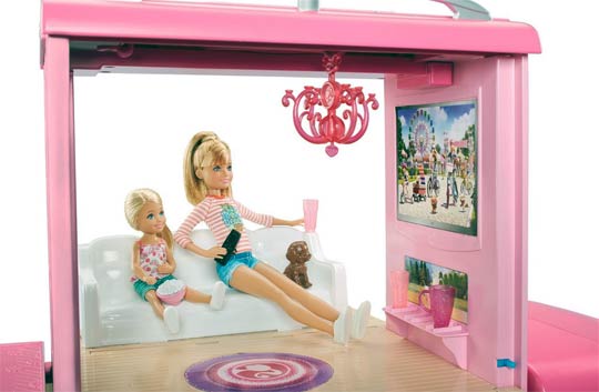 Camping-car Duplex Barbie - Salon avec télévision