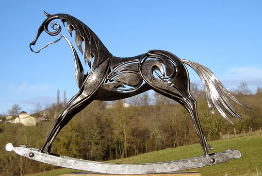 cheval à basculesculpture métal