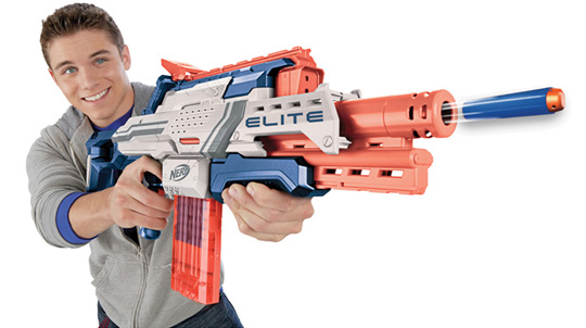 Pistolet Nerf  Elite Retaliator avec camera