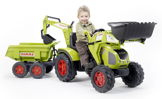 Tracteur Claas Axos + Pelle + Excavatrice + Remorque Maxi GM modele 1010W - illustration 2 avec enfant